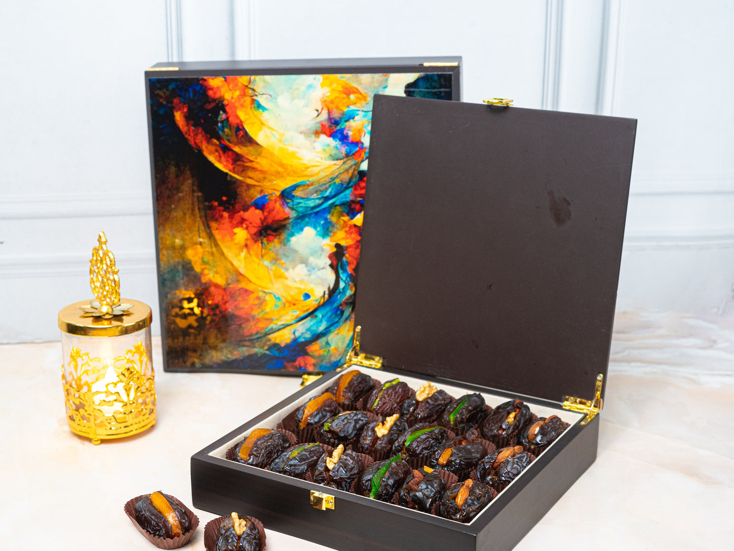 Premium Stuffed Medjoul Dates (18 pc)